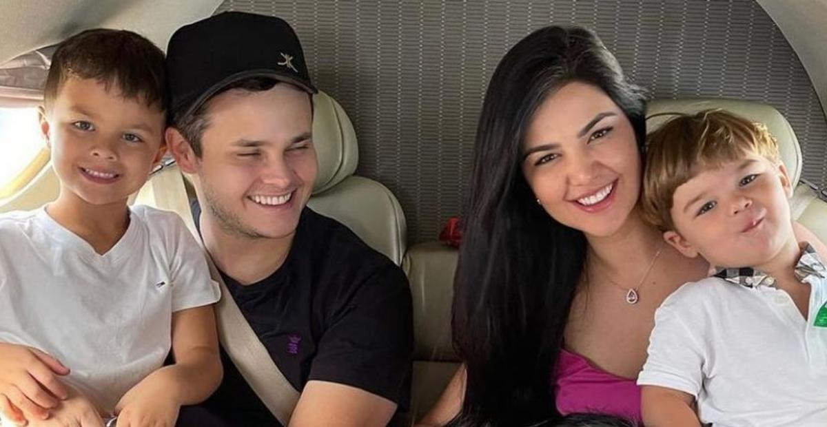 Matheus Aleixo surge coladinho com sua família e se derrete: ”Nosso legado!”