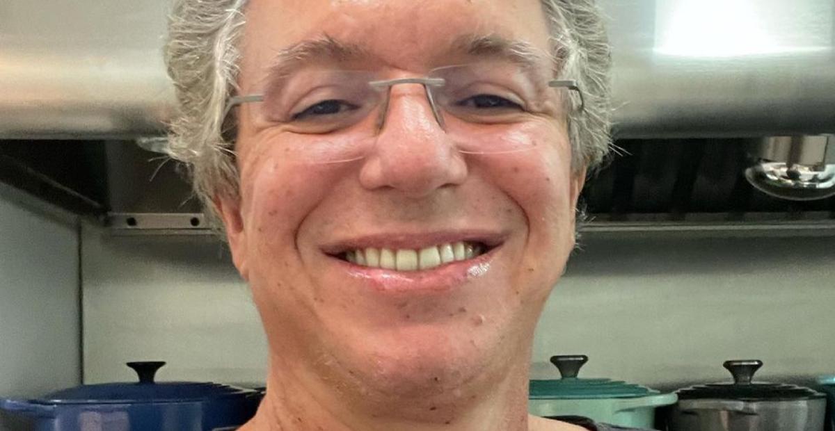 Boninho mostra vista privilegiada de hotel durante viagem por Nova York: ”Voltando ao normal”
