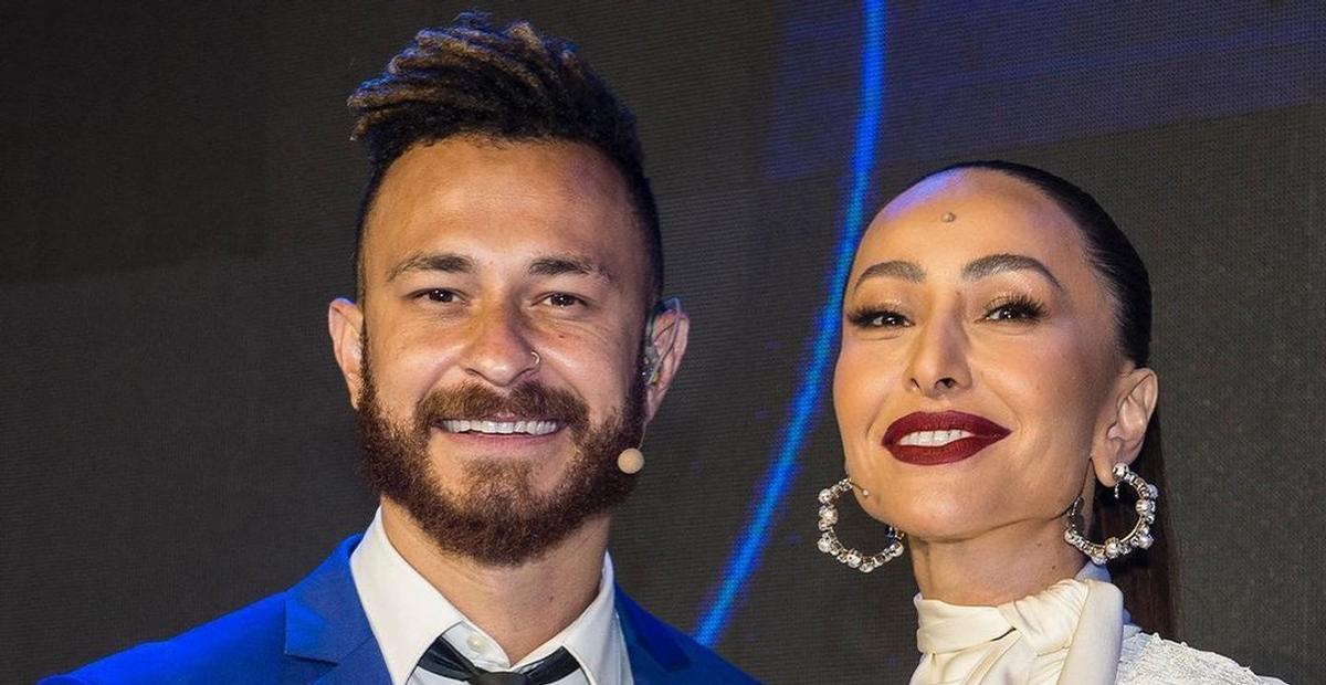 Fred posta fotos com Sabrina Sato após apresentarem o sorteio do Paulistão 2022: ”Rolê aleatório”