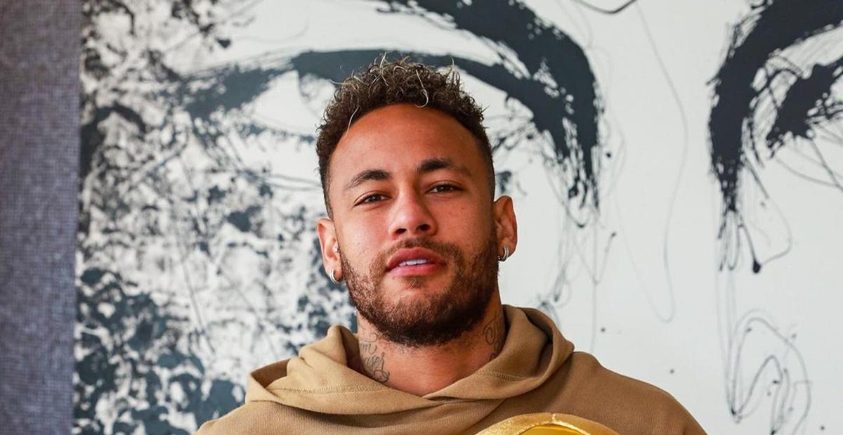 Neymar Jr. manda recado para garotinho hostilizado no estádio: ”Mundo tá ficando maluco!”