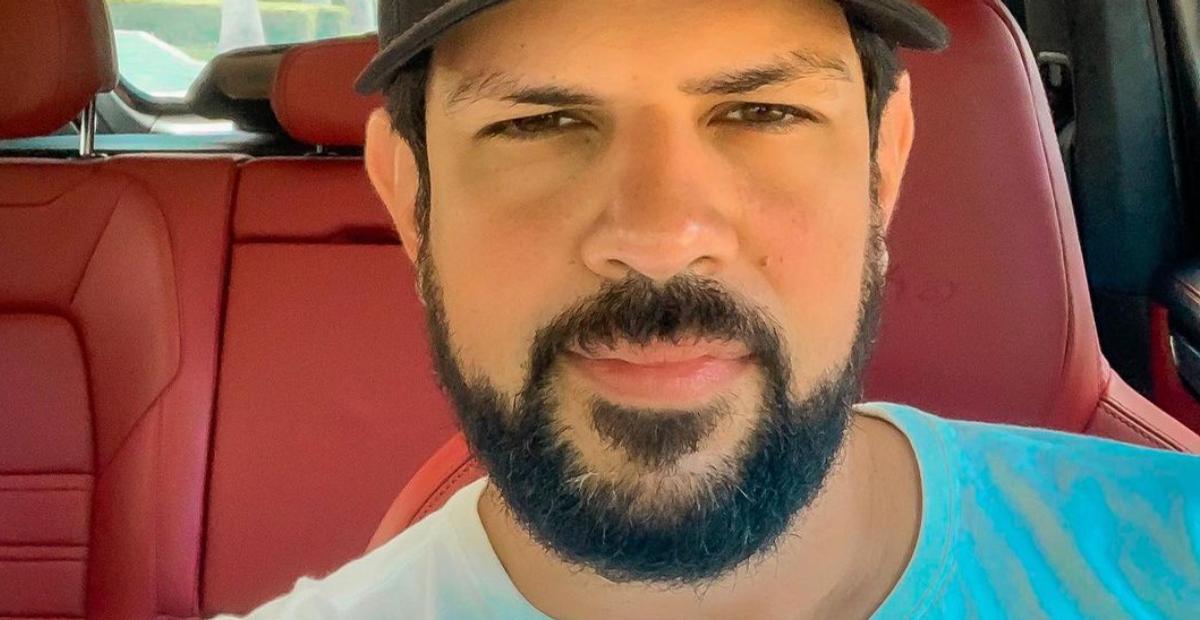 Na maternidade, Sorocaba aparece babando pela filha recém-nascida: ”Papai te ama sem limites”