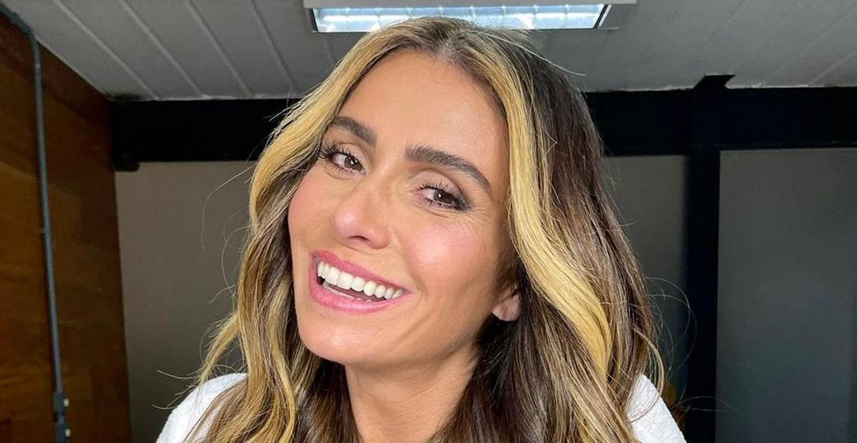 Giovanna Antonelli posta foto ousada e conquista os fãs: ”Papai do céu caprichou”