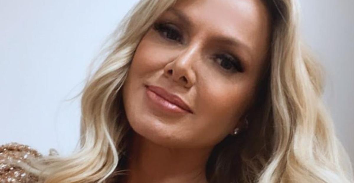 De biquíni, Eliana exibe ótima forma e coleciona chuva de elogios: ”Que deusa”