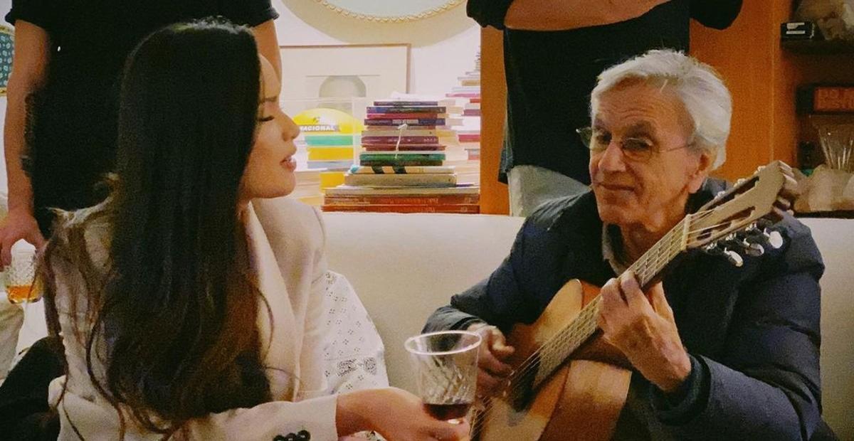 Juliette revela como se sentiu ao conhecer e cantar ao lado de Caetano Veloso