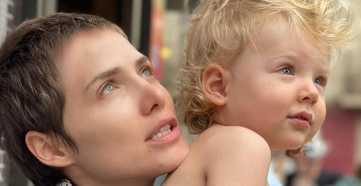 Leticia Colin se declara com lindas fotos no aniversário de 2 aninhos de Uri