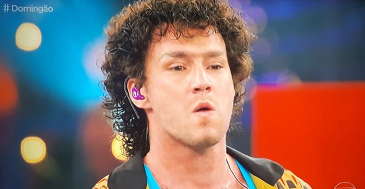 Vitor Kley se emociona após homenagear Cazuza no ‘Show dos Famosos’