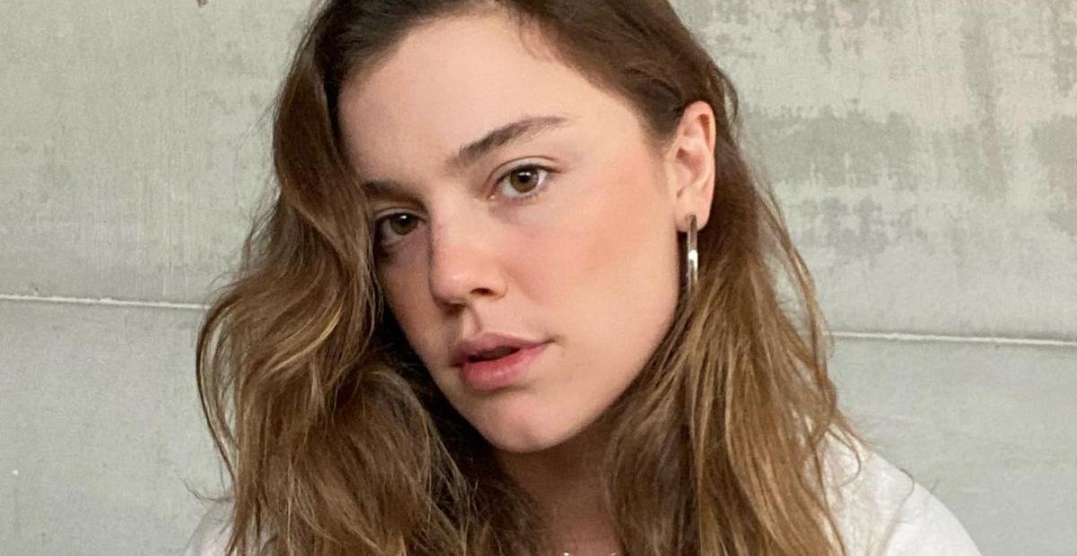 Alice Wegmann publica spoilers sobre nova série do Globoplay, Rensga Hits!