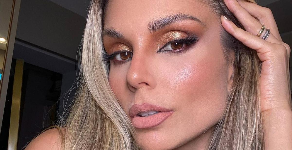 Flávia Viana exibe corpão ao surgir jogando beach tennis: ”Treininho top”