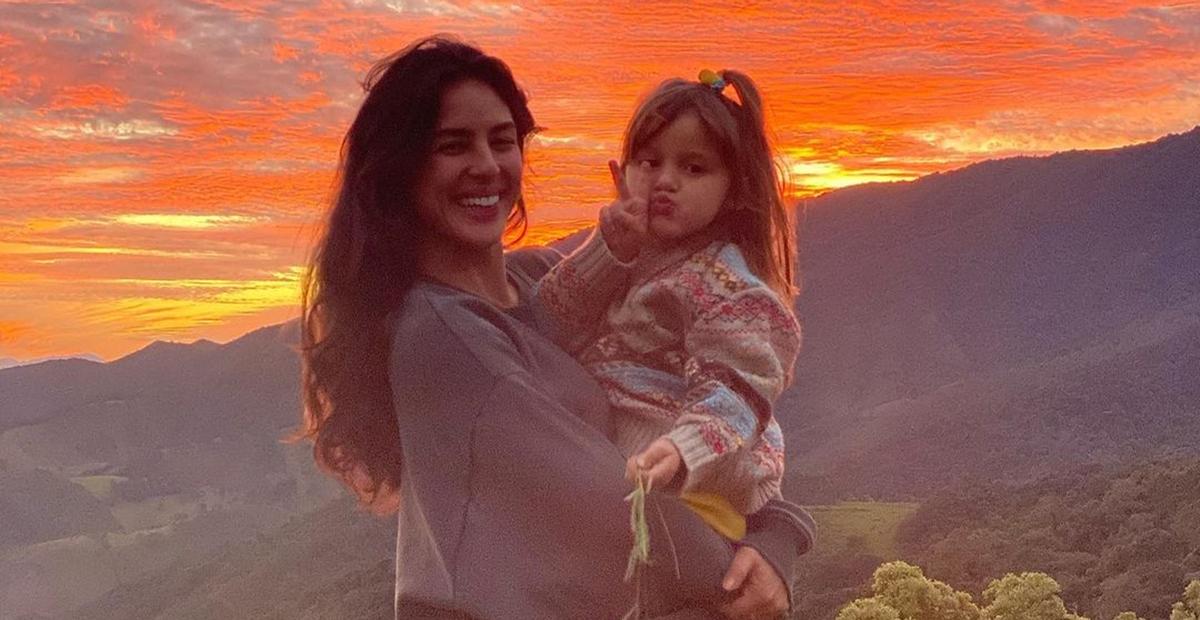 Grávida de outra menina, Yanna Lavigne encanta ao exibir lindo barrigão: ”Maravilhosa”