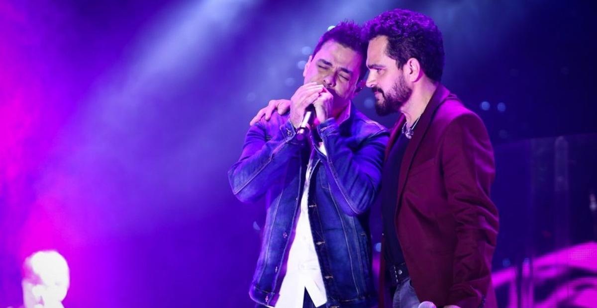 Sertanejos homenageiam Zezé Di Camargo e Luciano por 30 anos da dupla