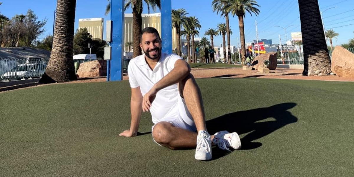 Gil do Vigor se diverte com cover de Elvis Presley em passeio por Las Vegas: ”Viva”