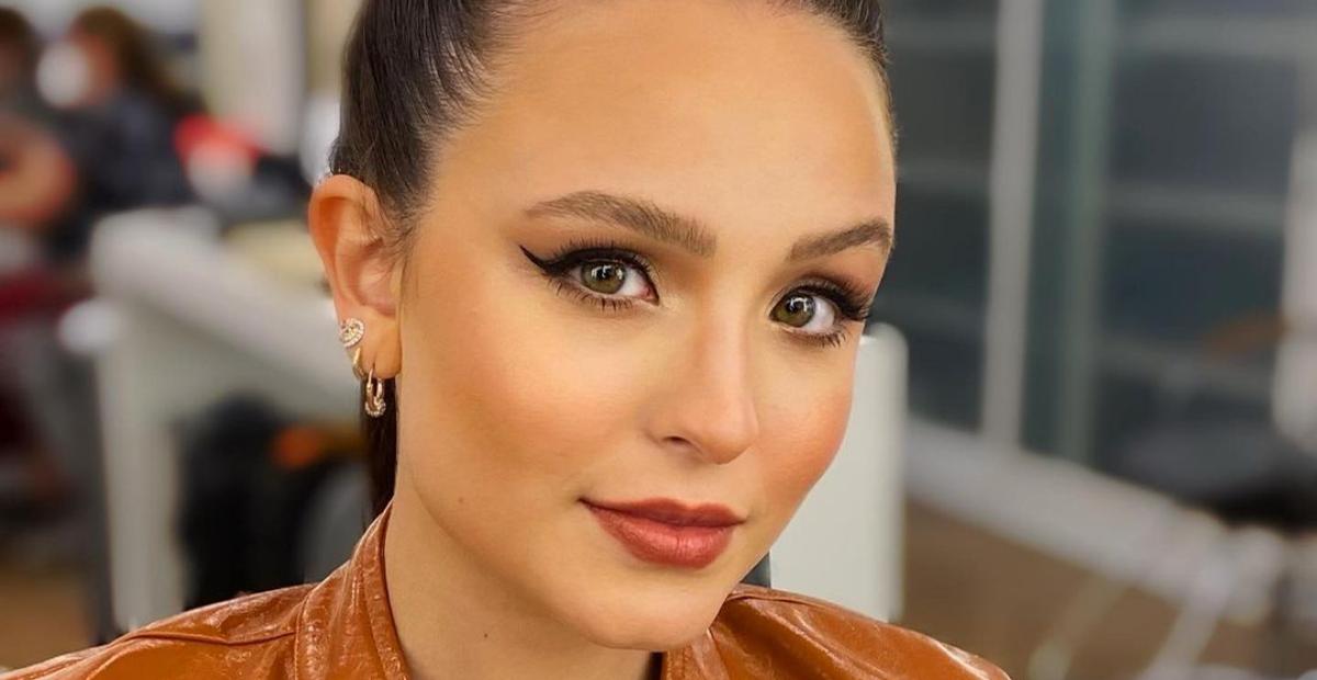 Larissa Manoela parabeniza aniversariantes de novembro do elenco de ‘Além da Ilusão’