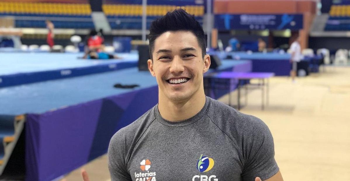 Após acidente, Arthur Nory fala sobre fratura no nariz: ”Um pouquinho inchado”