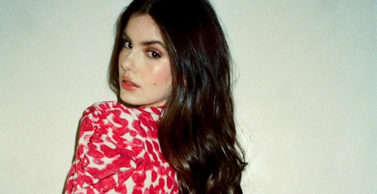 Camila Queiroz faz carta para se despedir de Angel: ”Ser sua casa sempre foi desafiador”