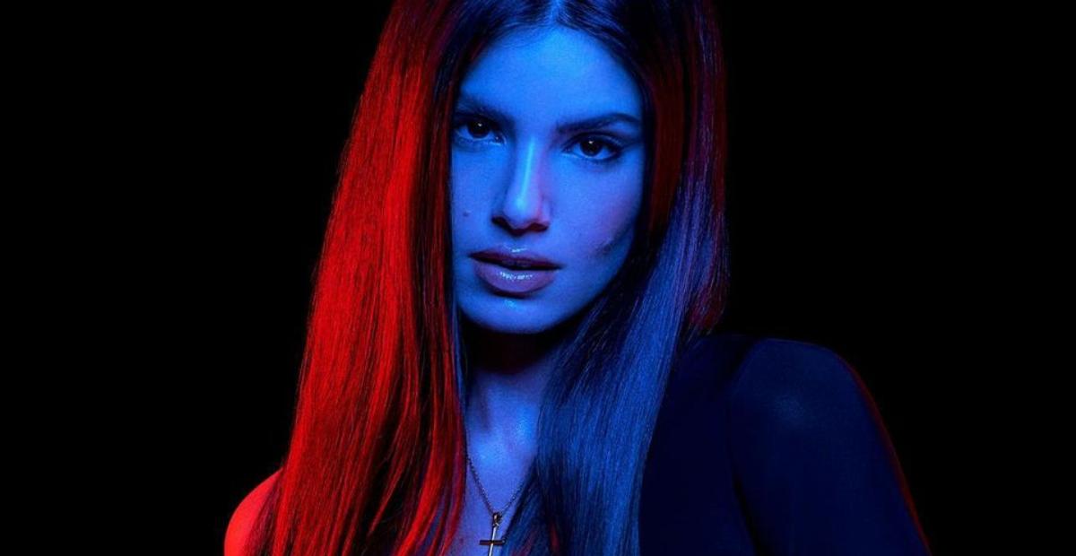 Chorando, Camila Queiroz agradece mensagens de apoio dos fãs após deixar ‘Verdades Secretas’