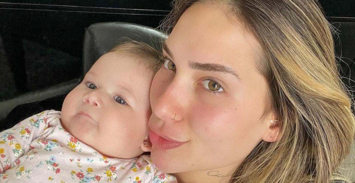 Virginia Fonseca surge coladinha com a filha, Maria Alice e se derrete: ”Pituca!”