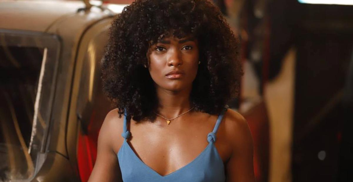 Erika Januza posta clique nos bastidores de ‘Arcanjo Renegado 2’: ”O clima é quase esse”