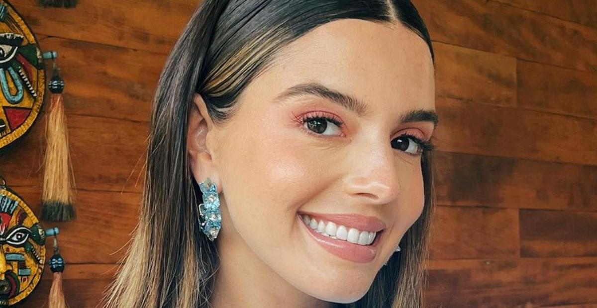 Giovanna Lancellotti esbanja beleza ao surgir com look rosa em meio à natureza: ”Que linda!”