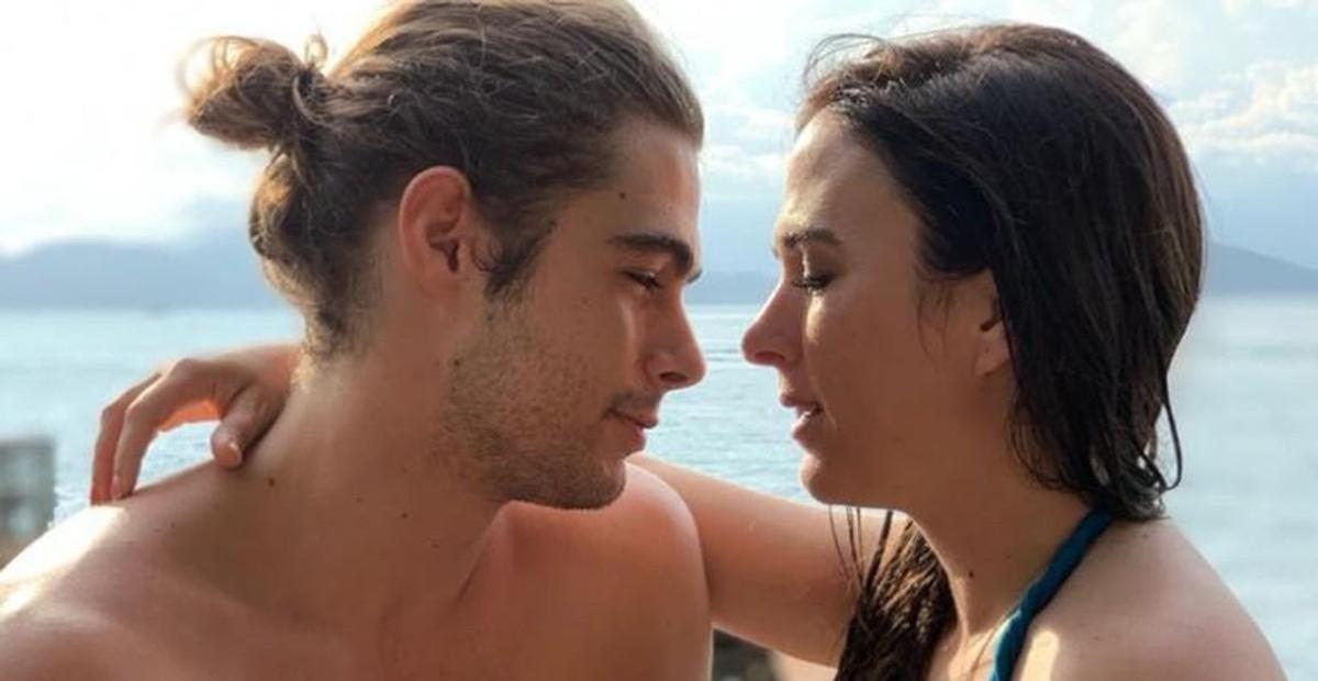 Tata Werneck rasga elogios em selfie de Rafa Vitti e brinca: ”Graças a Deus você é meu marido”