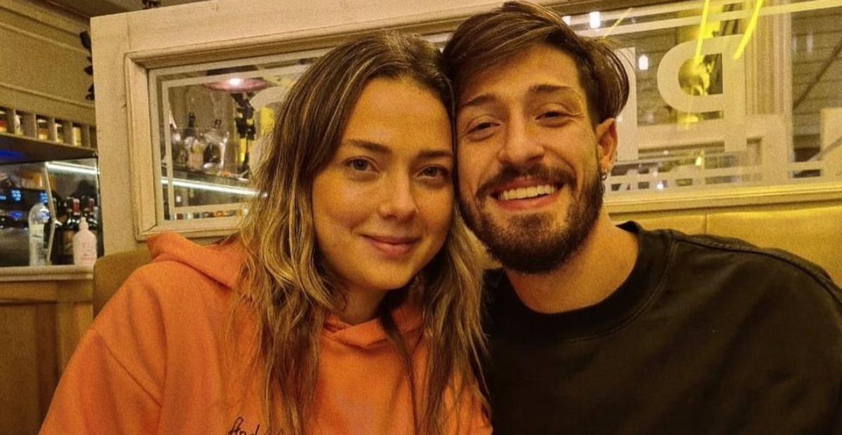 Carol Dantas emociona ao fazer homenagem de aniversário para o marido, Vinicius Martinez