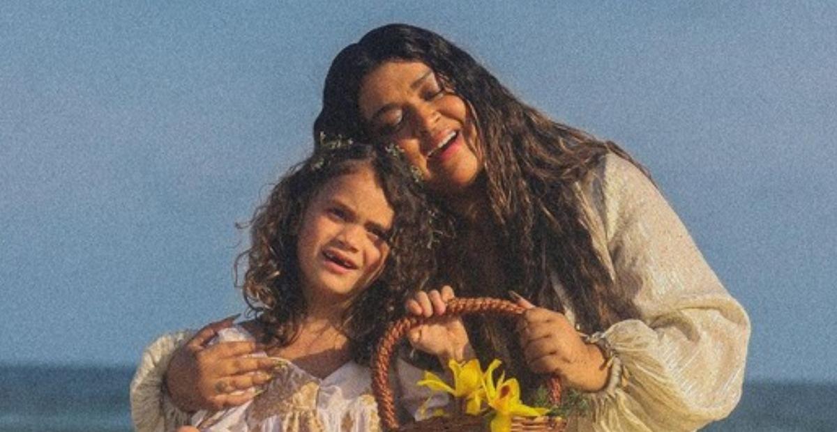Preta Gil celebra aniversário da neta, Sol de Maria: ”Sabia que viria pra mudar nossas vidas”