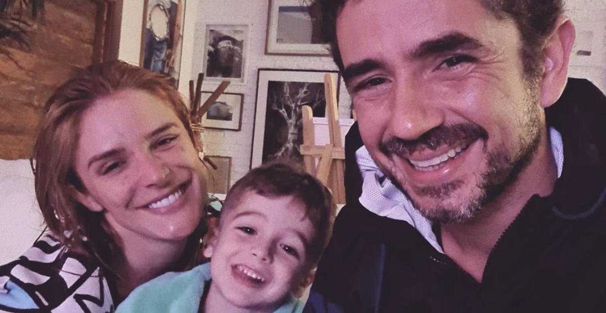 Felipe Andreoli flagra Rafa Brites e Rocco com pijamas iguais e encanta: ”Que dupla”
