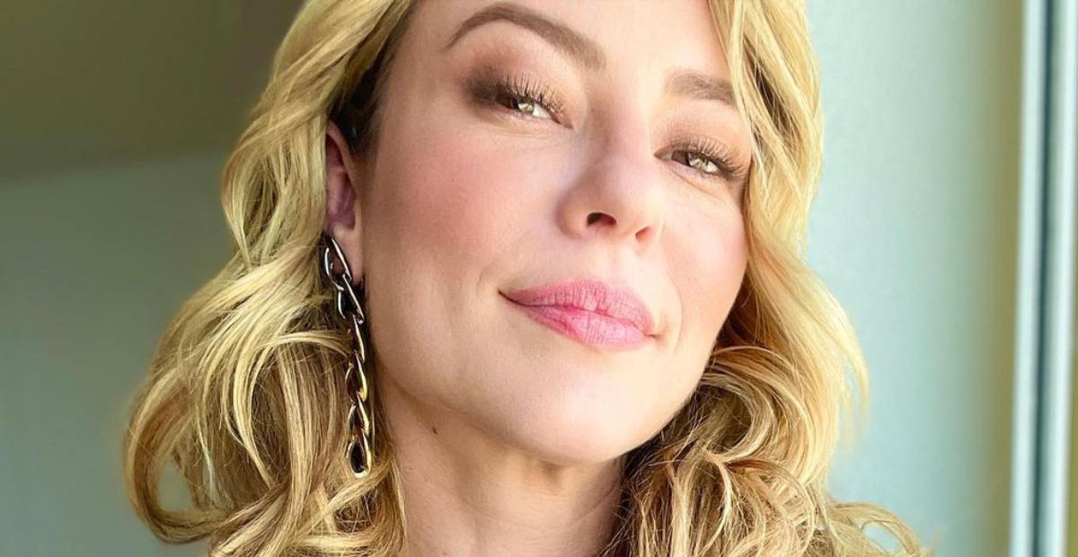 Paolla Oliveira encanta seguidores ao aparecer com buldogue filhote: ”Que fofura!”