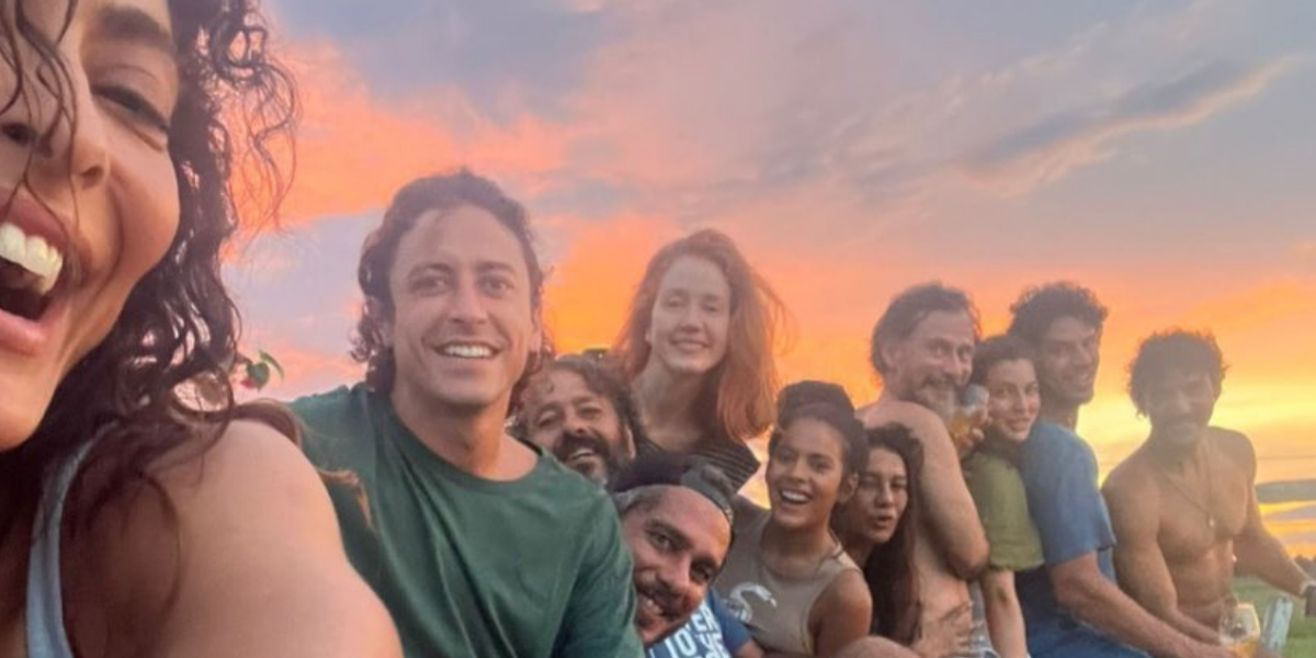 Juliana Paes compartilha cliques com elenco de ‘Pantanal’; confira