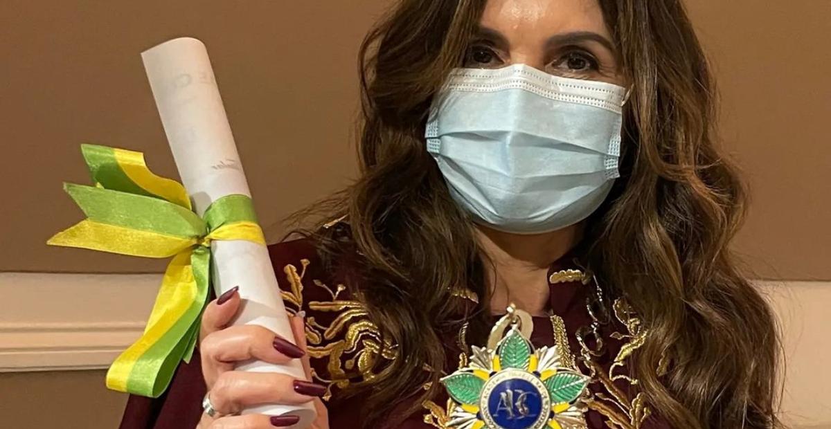 Fátima Bernardes toma posse na Academia Brasileira de Cultura: ”Que responsabilidade”