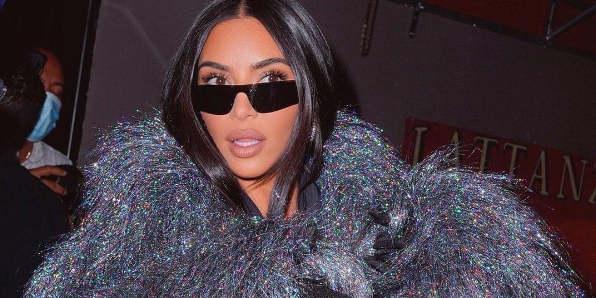 Kim Kardashian receberá o prêmio de Ícone Fashion 2021 no People’s Choice Awards