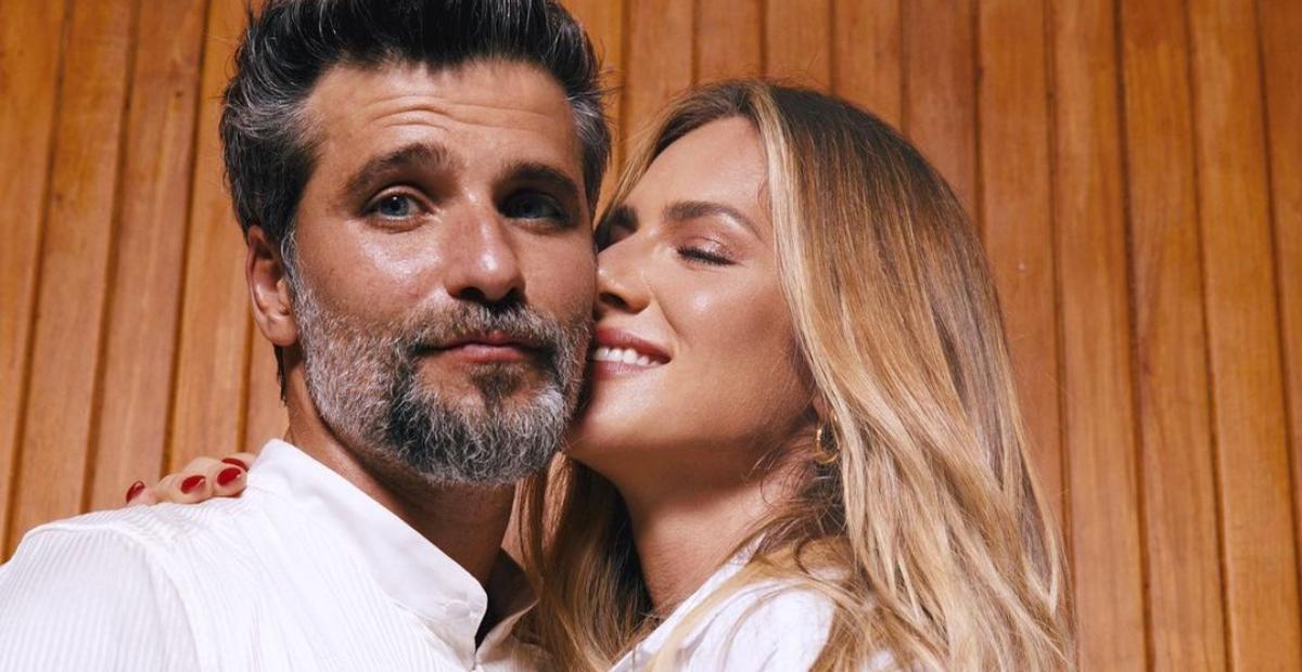 Giovanna Ewbank e Bruno Gagliasso curtem viagem sem os filhos