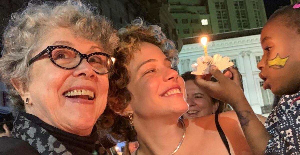 Ângela Leal completa 75 anos e ganha homenagem especial da filha, Leandra Leal: ”Minha rainha”