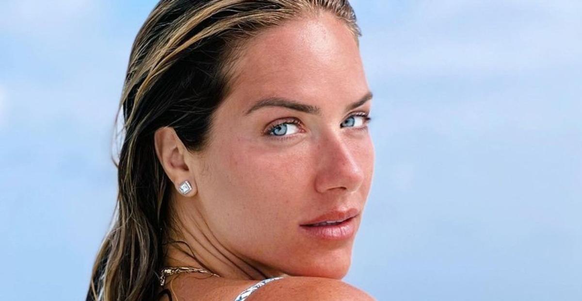 De biquíni, Giovanna Ewbank encanta ao exibir corpão e abdômen sarado nas Maldivas: ”Perfeita”