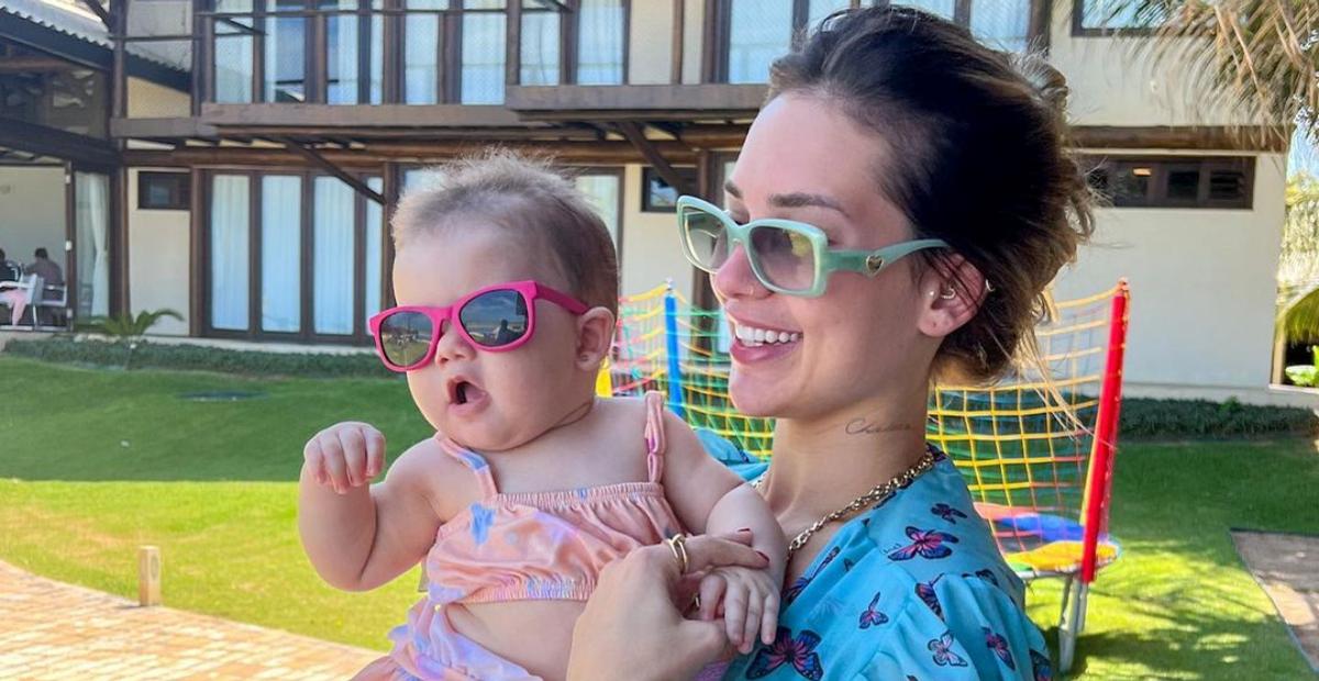 Virginia Fonseca curte dia de praia na companhia da filha, Maria Alice: ”Minha vida!”