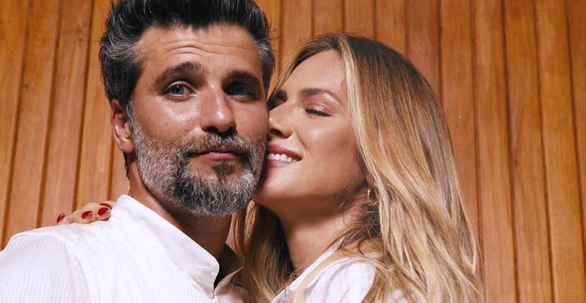 Nas Maldivas, Bruno Gagliasso compartilha cliques matinais com Giovanna Ewbank