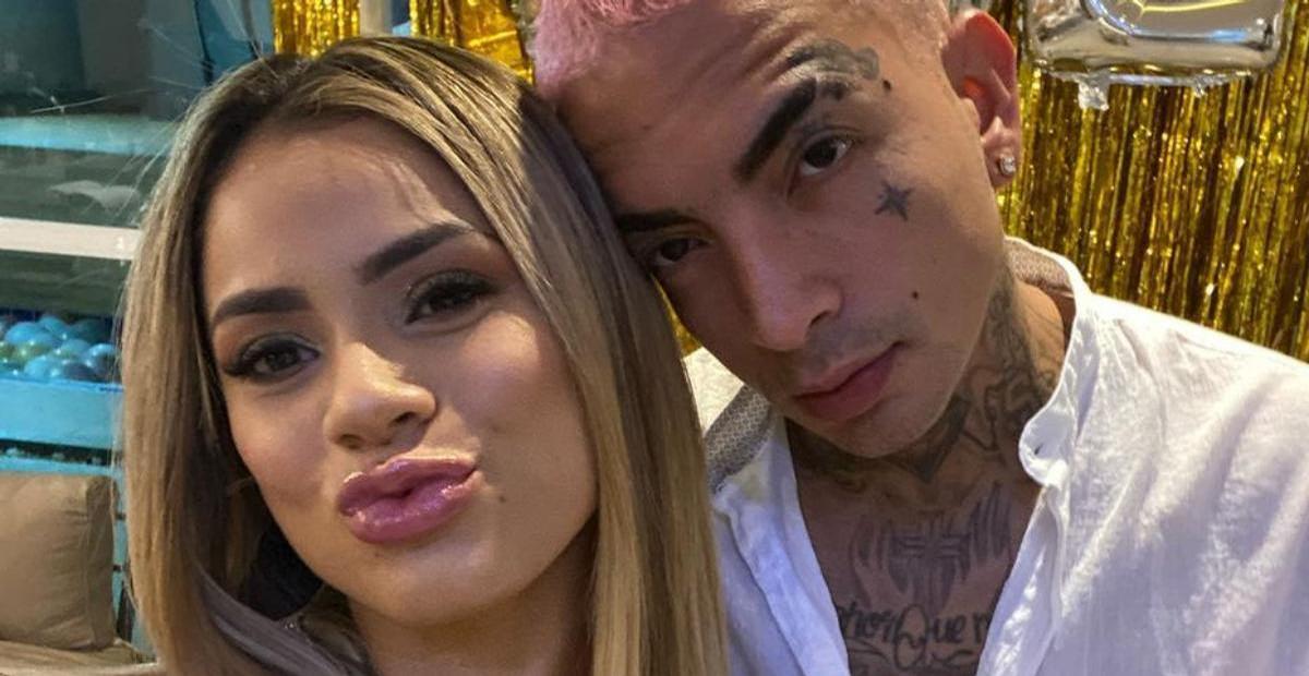 Em Fortaleza, Lexa se derrete em clique romântico ao lado de MC Guimê: ”Eu te amo”
