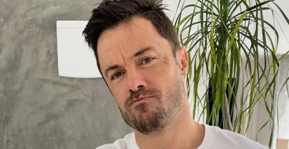 Kayky Brito mostra pé do filho recém-nascido: ”Chegando nesse mundão”