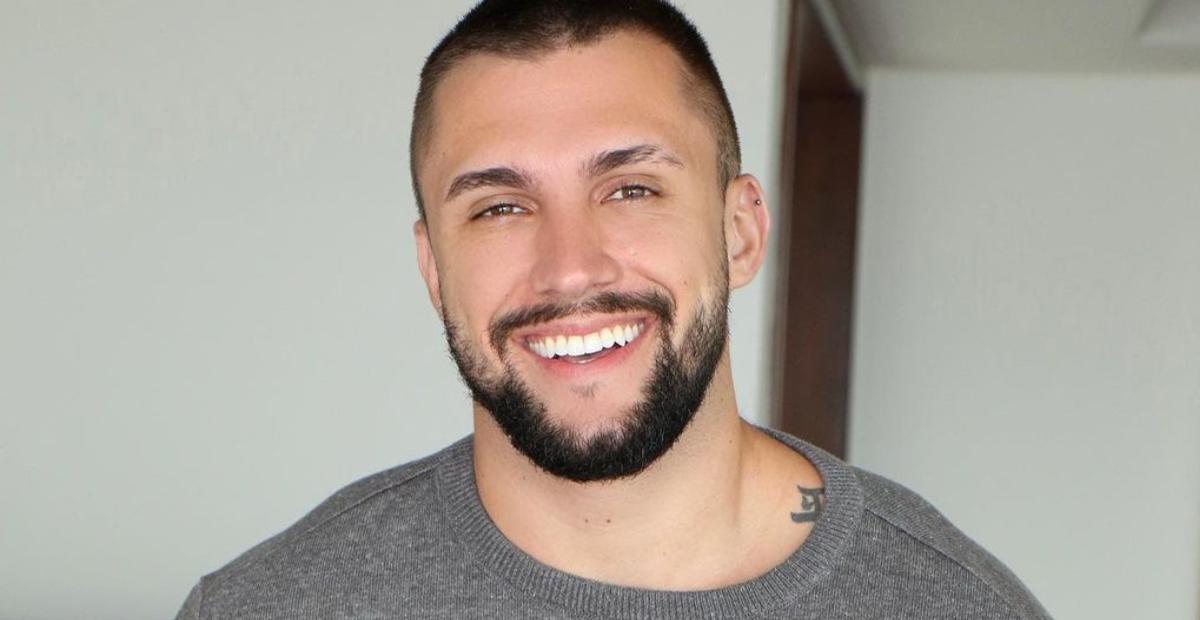 Arthur Picoli se despede da ‘Farofa da Gkay’ compartilhando melhores momentos da festa