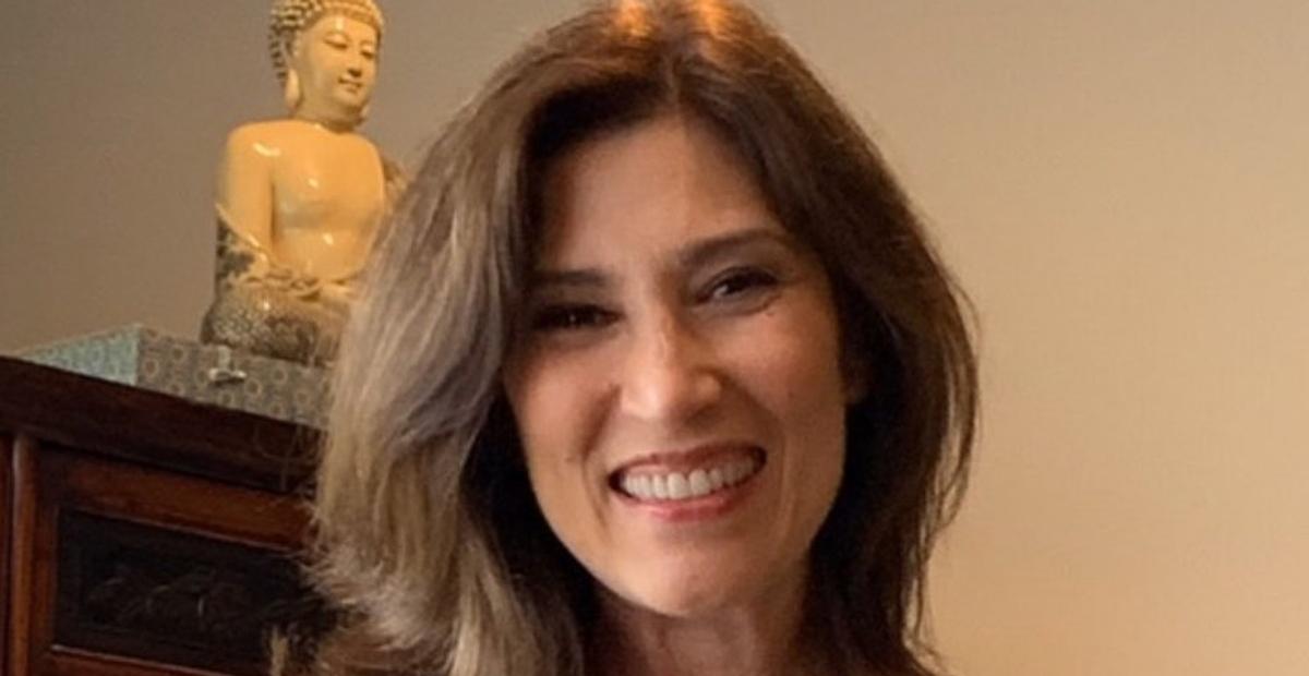 Beth Goulart posta foto dos pais e fala sobre saudade: ”O amor não conhece distâncias”