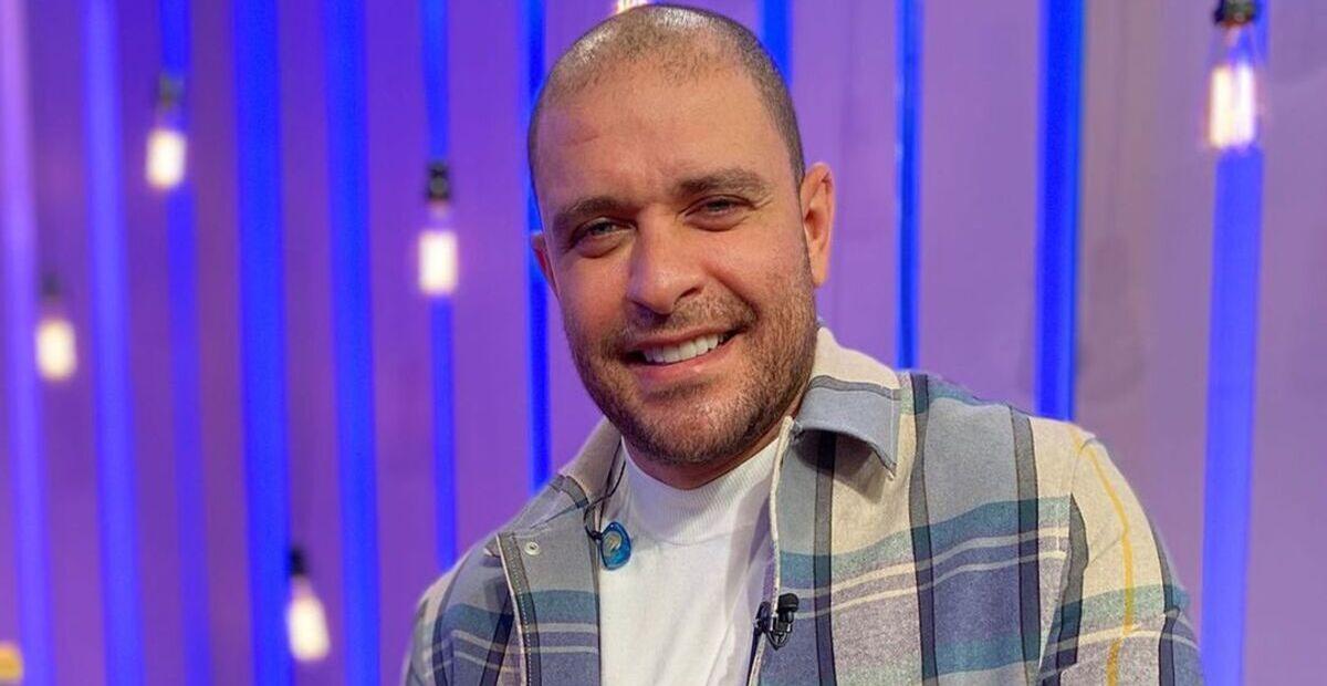 Diogo Nogueira recorda foto em Noronha: ”Ainda faço um show lá”