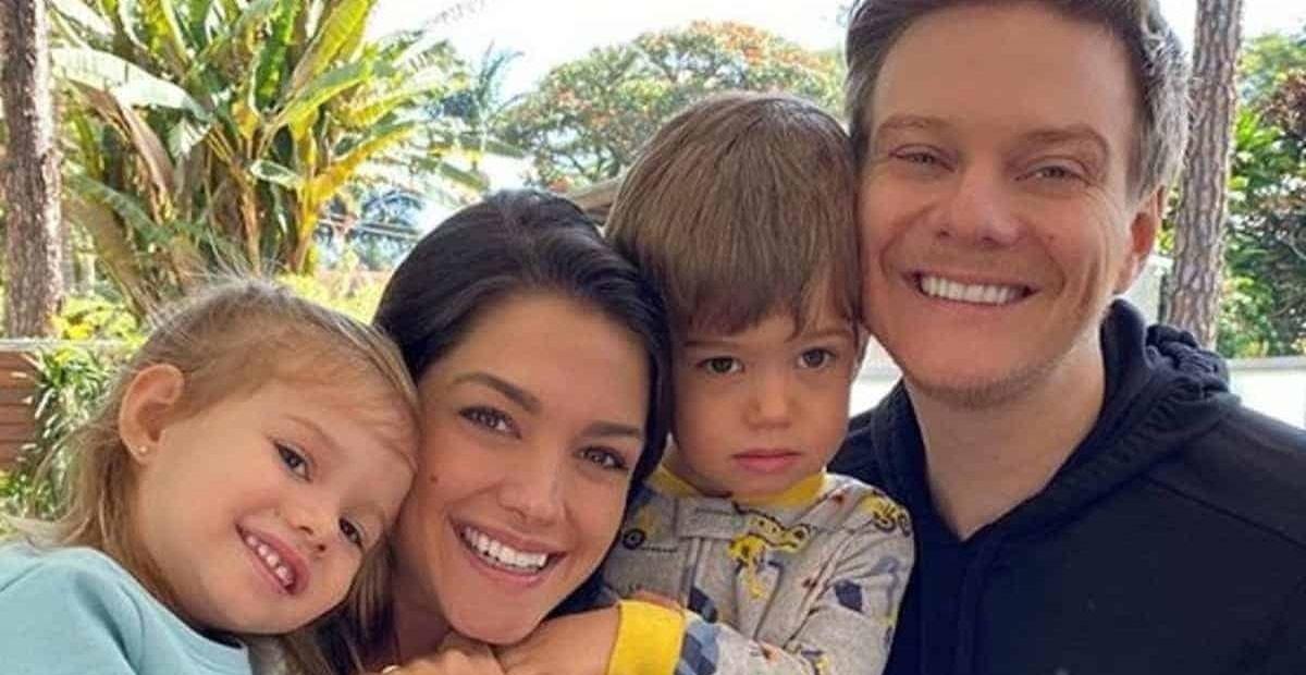 Em dia de TBT, Thais Fersoza relembra foto dos filhos pequenos