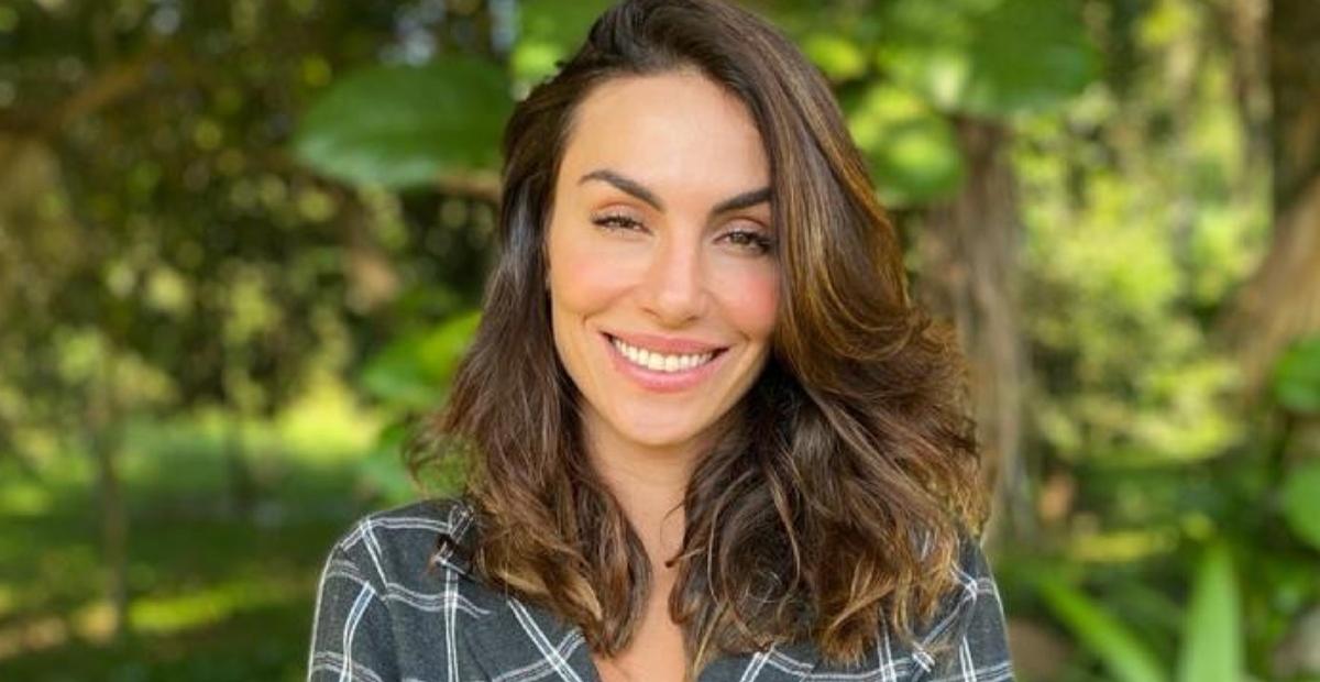 Mel Fronckowiak posta clique raro ao lado da mãe: ”Te admiro grandemente”