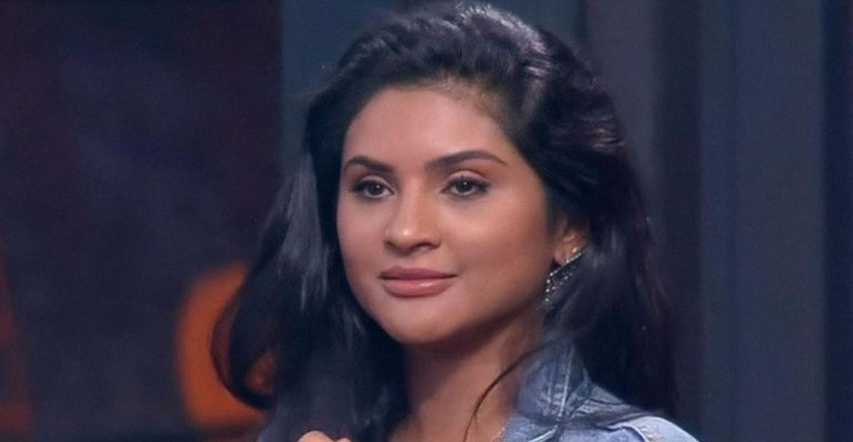 Mileide Mihaile se choca ao saber que Dynho e Sthe estão solteiros: ”A taboca tá rachando”