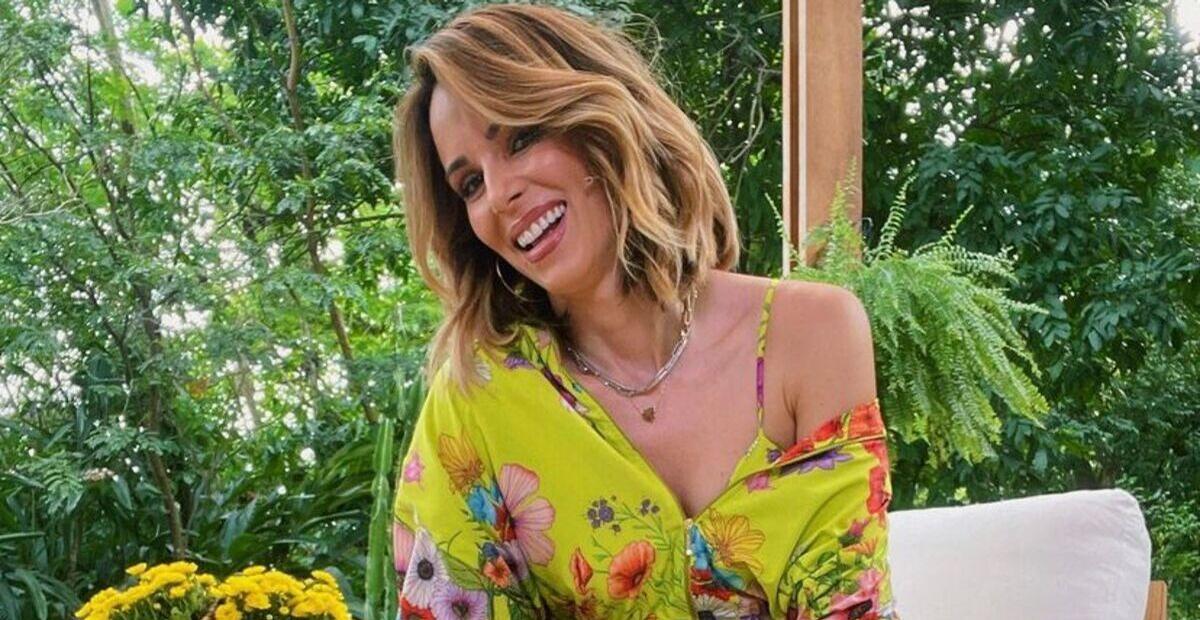 Ana Furtado compartilha cliques na academia e incentiva os seguidores: ”Bora alongar esse corpo?”