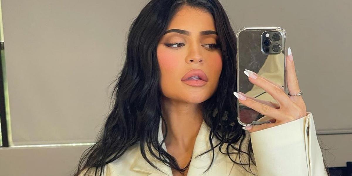 Armado, fã obcecado é preso após tentar invadir mansão de Kylie Jenner