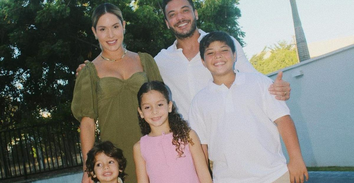 Thyane Dantas celebra a formatura da filha, Ysis: ”Celebrando todas as suas conquistas”