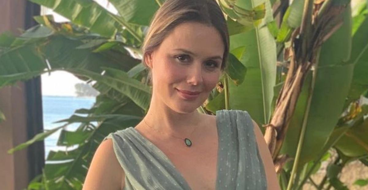 Graziella Schmitt mostra ensaio newborn ao celebrar primeiro mês da filha caçula