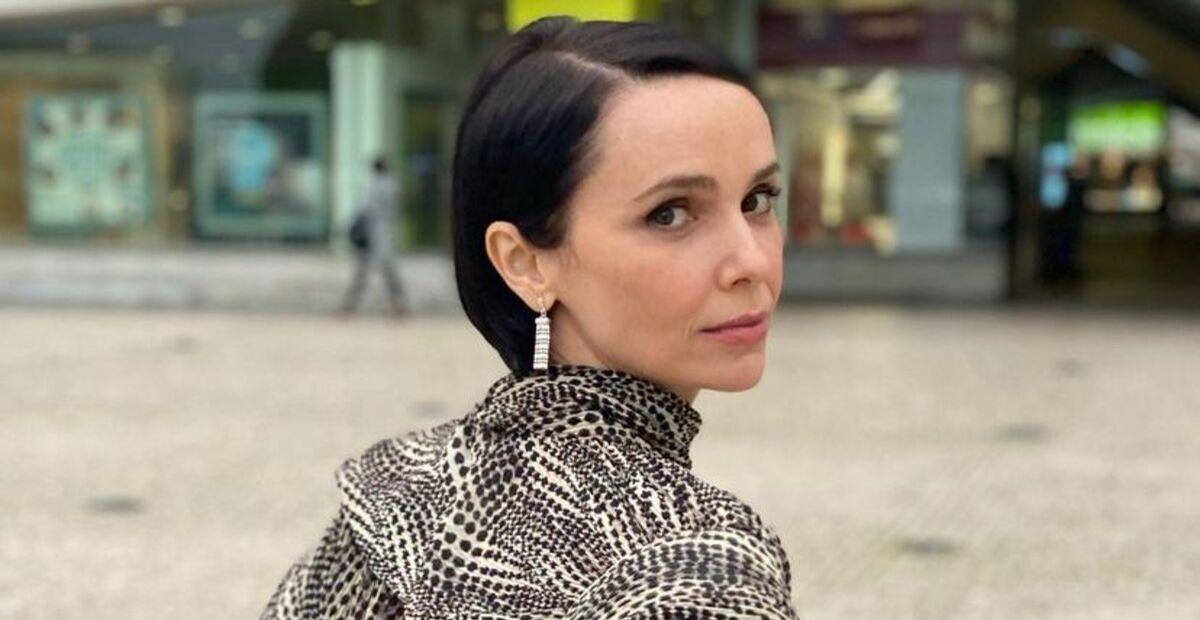 Débora Falabella compartilha cliques especiais de sua viagem a trabalho para Portugal