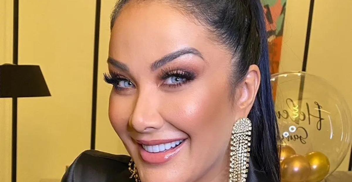 Helen Ganzarolli se veste de Mulher Maravilha e arranca suspiros nas redes sociais