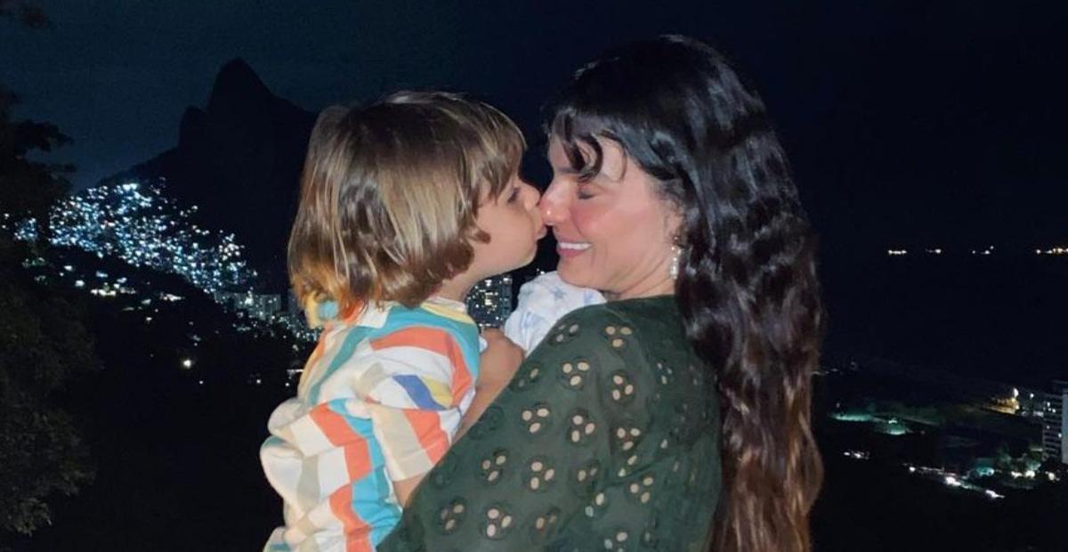Isis Valverde mostra momento de diversão com o filho, Rael, e encanta fãs: ”Muito fofos”
